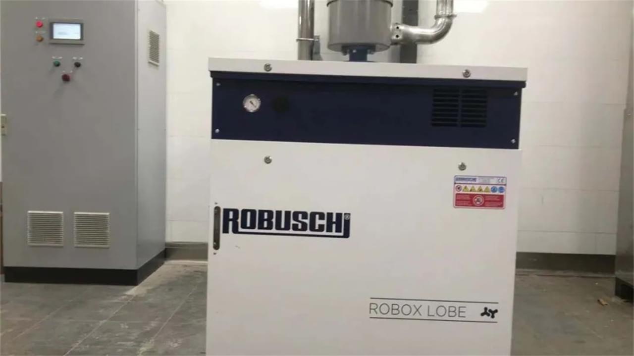 Nanjing Yangtze River International Conference Center3